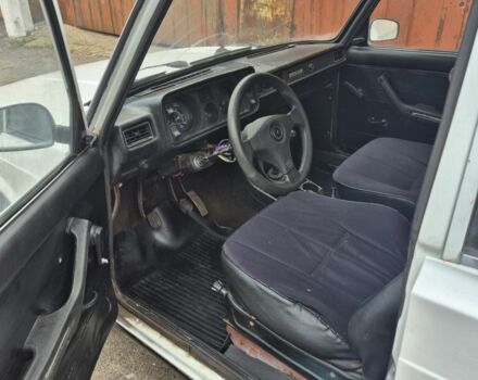 Білий ВАЗ 2105, об'ємом двигуна 1.2 л та пробігом 220 тис. км за 450 $, фото 4 на Automoto.ua