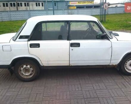 Белый ВАЗ 2105, объемом двигателя 1.3 л и пробегом 99 тыс. км за 555 $, фото 9 на Automoto.ua