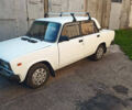 Белый ВАЗ 2105, объемом двигателя 1.3 л и пробегом 250 тыс. км за 1300 $, фото 1 на Automoto.ua