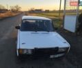 Белый ВАЗ 2105, объемом двигателя 1.3 л и пробегом 100 тыс. км за 395 $, фото 2 на Automoto.ua