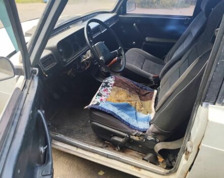 Белый ВАЗ 2105, объемом двигателя 0 л и пробегом 99 тыс. км за 384 $, фото 4 на Automoto.ua