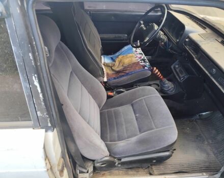 Белый ВАЗ 2105, объемом двигателя 0 л и пробегом 99 тыс. км за 384 $, фото 6 на Automoto.ua