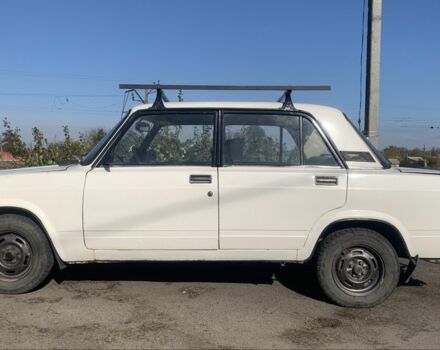 Белый ВАЗ 2105, объемом двигателя 1.5 л и пробегом 10 тыс. км за 550 $, фото 1 на Automoto.ua