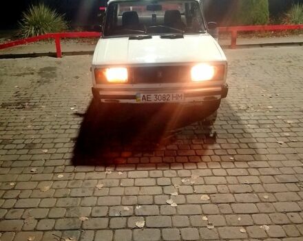 Белый ВАЗ 2105, объемом двигателя 1.5 л и пробегом 125 тыс. км за 800 $, фото 2 на Automoto.ua