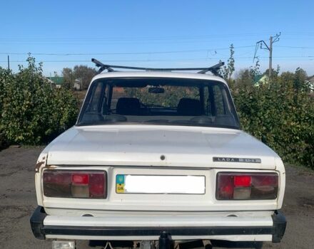Белый ВАЗ 2105, объемом двигателя 1.5 л и пробегом 10 тыс. км за 550 $, фото 3 на Automoto.ua