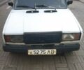Белый ВАЗ 2105, объемом двигателя 1.3 л и пробегом 99 тыс. км за 399 $, фото 3 на Automoto.ua