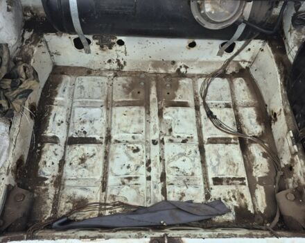 Білий ВАЗ 2105, об'ємом двигуна 1.2 л та пробігом 220 тис. км за 450 $, фото 6 на Automoto.ua