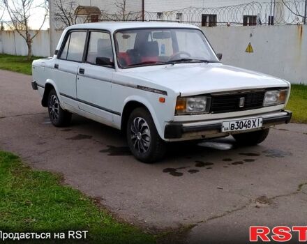 Белый ВАЗ 2105, объемом двигателя 13 л и пробегом 0 тыс. км за 700 $, фото 1 на Automoto.ua