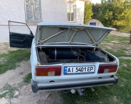 Білий ВАЗ 2105, об'ємом двигуна 1.5 л та пробігом 100 тис. км за 279 $, фото 3 на Automoto.ua