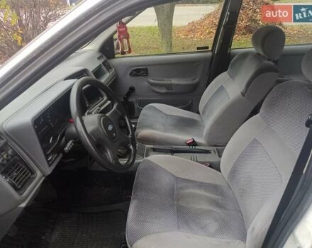 Белый ВАЗ 2105, объемом двигателя 2 л и пробегом 60 тыс. км за 1350 $, фото 21 на Automoto.ua