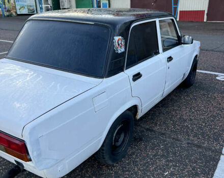 Білий ВАЗ 2105, об'ємом двигуна 1.5 л та пробігом 77 тис. км за 850 $, фото 3 на Automoto.ua