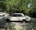 Белый ВАЗ 2105, объемом двигателя 1.5 л и пробегом 317 тыс. км за 350 $, фото 4 на Automoto.ua