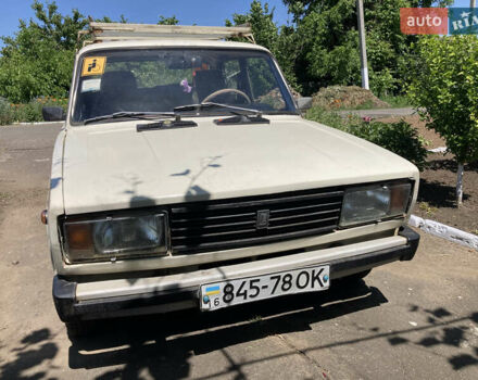Белый ВАЗ 2105, объемом двигателя 1.3 л и пробегом 160 тыс. км за 1100 $, фото 1 на Automoto.ua