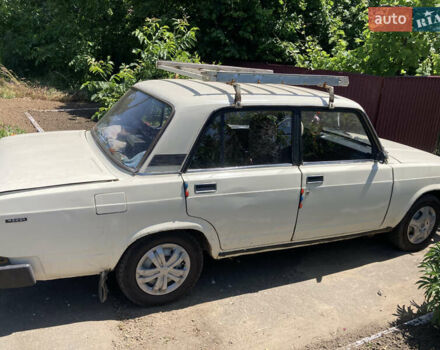 Белый ВАЗ 2105, объемом двигателя 1.3 л и пробегом 160 тыс. км за 1100 $, фото 3 на Automoto.ua