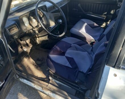 ВАЗ 2105 1990 в Голованевске на Automoto.ua Белый ВАЗ 2105, объемом двигателя 0 л и пробегом 40 тыс. км за 407 $, фото 6 на Automoto.ua