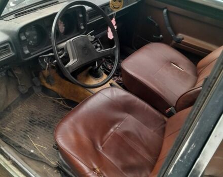 Белый ВАЗ 2105, объемом двигателя 1.3 л и пробегом 15 тыс. км за 304 $, фото 5 на Automoto.ua
