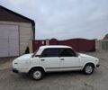 Белый ВАЗ 2105, объемом двигателя 1.3 л и пробегом 55 тыс. км за 500 $, фото 2 на Automoto.ua