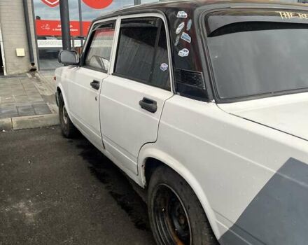 Білий ВАЗ 2105, об'ємом двигуна 1.5 л та пробігом 200 тис. км за 900 $, фото 2 на Automoto.ua