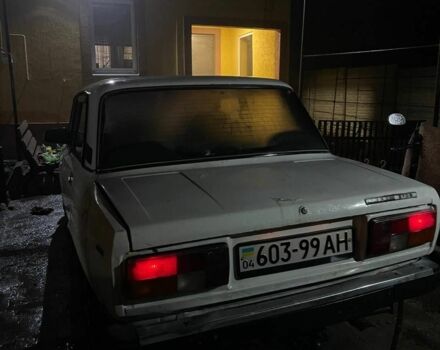 Белый ВАЗ 2105, объемом двигателя 2 л и пробегом 100 тыс. км за 332 $, фото 3 на Automoto.ua