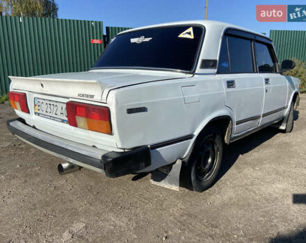 Белый ВАЗ 2105, объемом двигателя 1.5 л и пробегом 300 тыс. км за 490 $, фото 11 на Automoto.ua