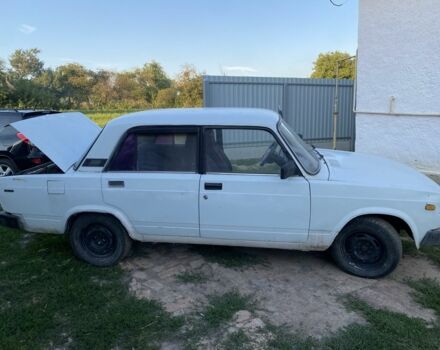 Білий ВАЗ 2105, об'ємом двигуна 1.5 л та пробігом 100 тис. км за 279 $, фото 2 на Automoto.ua