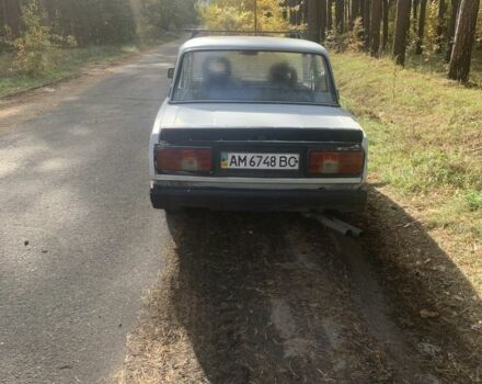 Белый ВАЗ 2105, объемом двигателя 1.3 л и пробегом 300 тыс. км за 524 $, фото 3 на Automoto.ua