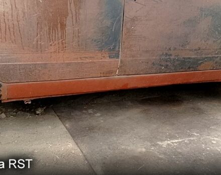 Белый ВАЗ 2105, объемом двигателя 1.3 л и пробегом 0 тыс. км за 400 $, фото 3 на Automoto.ua