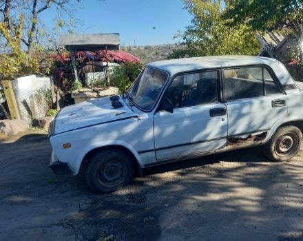 ВАЗ 2105 1990 в Голованевске на Automoto.ua Белый ВАЗ 2105, объемом двигателя 0 л и пробегом 40 тыс. км за 407 $, фото 1 на Automoto.ua