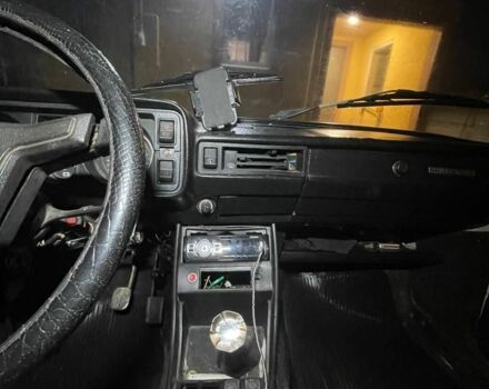 Белый ВАЗ 2105, объемом двигателя 2 л и пробегом 100 тыс. км за 332 $, фото 6 на Automoto.ua