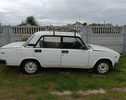 Белый ВАЗ 2105, объемом двигателя 1.45 л и пробегом 80 тыс. км за 400 $, фото 1 на Automoto.ua