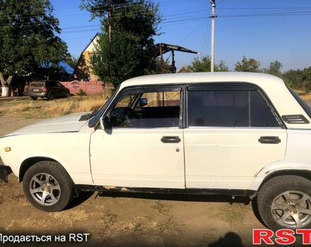 Білий ВАЗ 2105, об'ємом двигуна 1.3 л та пробігом 303 тис. км за 525 $, фото 6 на Automoto.ua