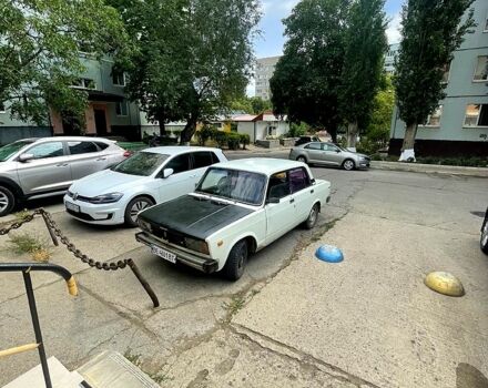 ВАЗ 2105 1990 в Южноукраинске на Automoto.ua Белый ВАЗ 2105, объемом двигателя 1.5 л и пробегом 500 тыс. км за 700 $, фото 6 на Automoto.ua