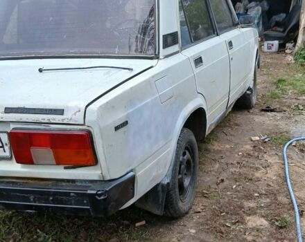 Білий ВАЗ 2105, об'ємом двигуна 1.5 л та пробігом 54 тис. км за 411 $, фото 6 на Automoto.ua