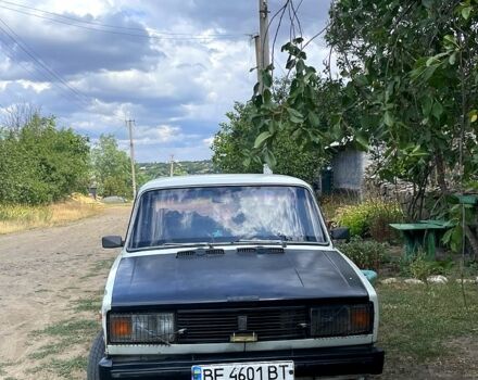 ВАЗ 2105 1990 в Южноукраинске на Automoto.ua Белый ВАЗ 2105, объемом двигателя 1.5 л и пробегом 500 тыс. км за 700 $, фото 1 на Automoto.ua