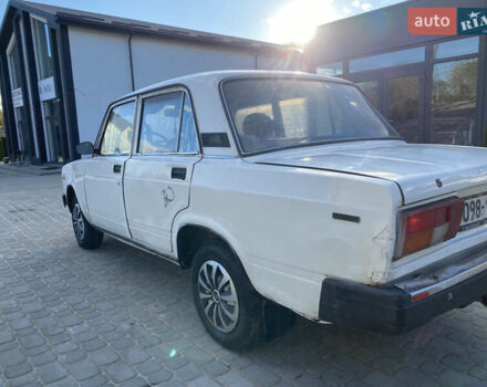 Белый ВАЗ 2105, объемом двигателя 1.3 л и пробегом 100 тыс. км за 454 $, фото 4 на Automoto.ua