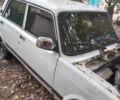 Белый ВАЗ 2105, объемом двигателя 1.3 л и пробегом 999 тыс. км за 596 $, фото 1 на Automoto.ua