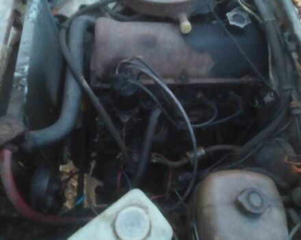 Белый ВАЗ 2105, объемом двигателя 1.5 л и пробегом 129 тыс. км за 355 $, фото 1 на Automoto.ua