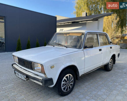 Белый ВАЗ 2105, объемом двигателя 1.3 л и пробегом 100 тыс. км за 454 $, фото 6 на Automoto.ua
