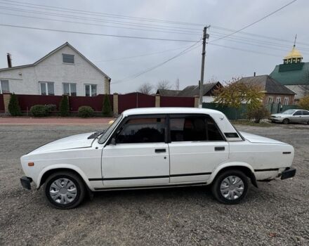 Белый ВАЗ 2105, объемом двигателя 1.3 л и пробегом 55 тыс. км за 500 $, фото 1 на Automoto.ua