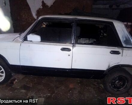 Білий ВАЗ 2105, об'ємом двигуна 1.5 л та пробігом 99 тис. км за 400 $, фото 3 на Automoto.ua