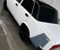 Белый ВАЗ 2105, объемом двигателя 1.3 л и пробегом 300 тыс. км за 27000 $, фото 1 на Automoto.ua