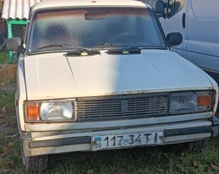 Белый ВАЗ 2105, объемом двигателя 0 л и пробегом 2 тыс. км за 350 $, фото 4 на Automoto.ua