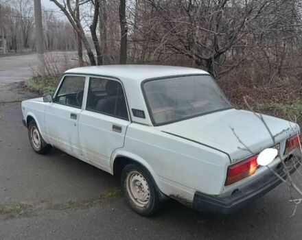 Белый ВАЗ 2105, объемом двигателя 1.2 л и пробегом 299 тыс. км за 497 $, фото 1 на Automoto.ua