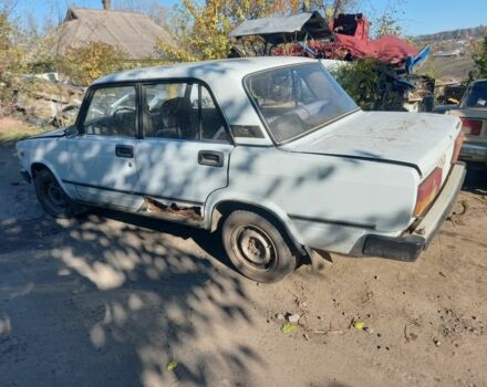 ВАЗ 2105 1990 в Голованевске на Automoto.ua Белый ВАЗ 2105, объемом двигателя 0 л и пробегом 40 тыс. км за 407 $, фото 2 на Automoto.ua