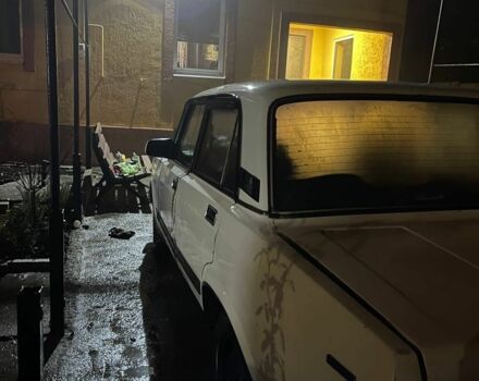 Белый ВАЗ 2105, объемом двигателя 2 л и пробегом 100 тыс. км за 332 $, фото 4 на Automoto.ua