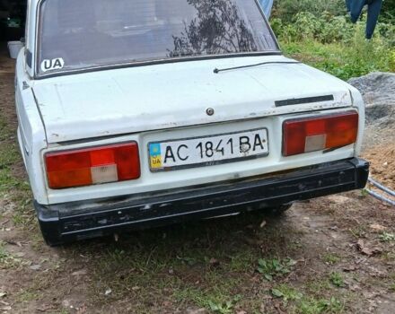 Білий ВАЗ 2105, об'ємом двигуна 1.5 л та пробігом 54 тис. км за 411 $, фото 3 на Automoto.ua