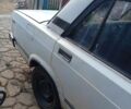 Белый ВАЗ 2105, объемом двигателя 1.5 л и пробегом 500 тыс. км за 400 $, фото 4 на Automoto.ua