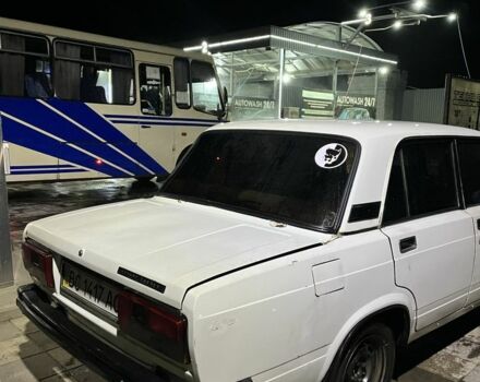 Белый ВАЗ 2105, объемом двигателя 0 л и пробегом 190 тыс. км за 700 $, фото 2 на Automoto.ua