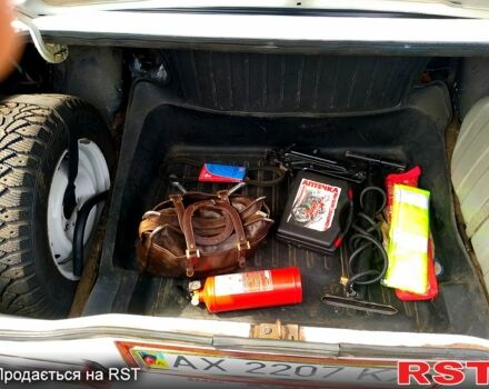 Белый ВАЗ 2105, объемом двигателя 1.2 л и пробегом 200 тыс. км за 1700 $, фото 4 на Automoto.ua