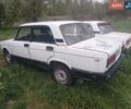 Белый ВАЗ 2105, объемом двигателя 1.2 л и пробегом 100 тыс. км за 700 $, фото 1 на Automoto.ua